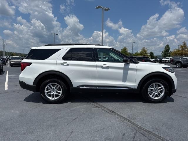 new 2025 Ford Explorer car, priced at $40,490