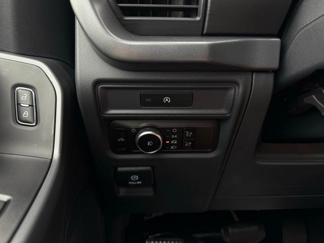 new 2025 Ford F-150 car, priced at $48,990