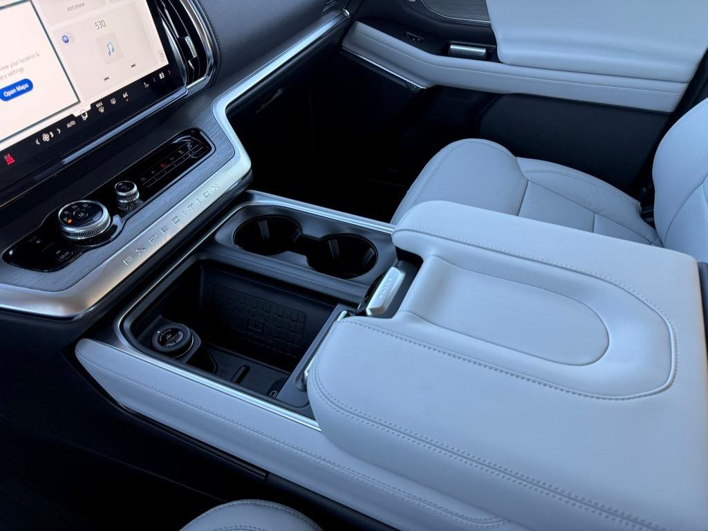 new 2025 Ford Expedition Max car, priced at $80,990