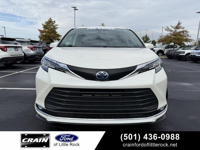 used 2021 Toyota Sienna car, priced at $33,873