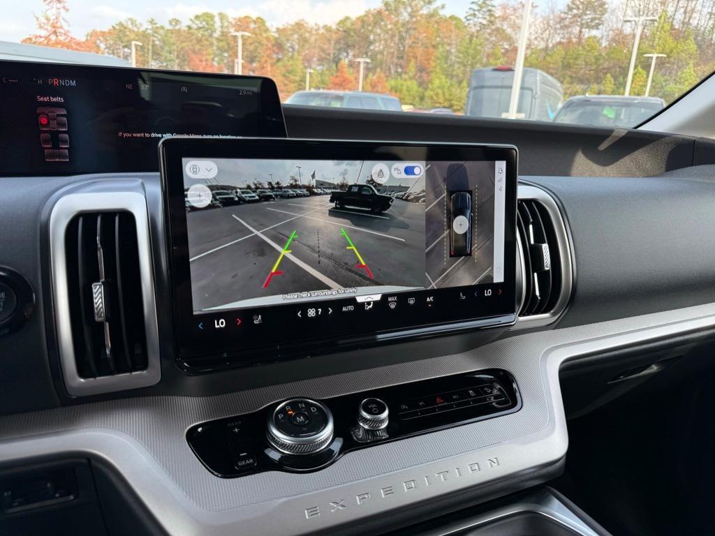 new 2025 Ford Expedition car, priced at $67,990