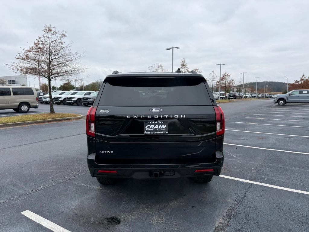 new 2025 Ford Expedition car, priced at $67,990