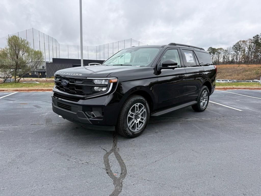 new 2025 Ford Expedition car, priced at $67,990