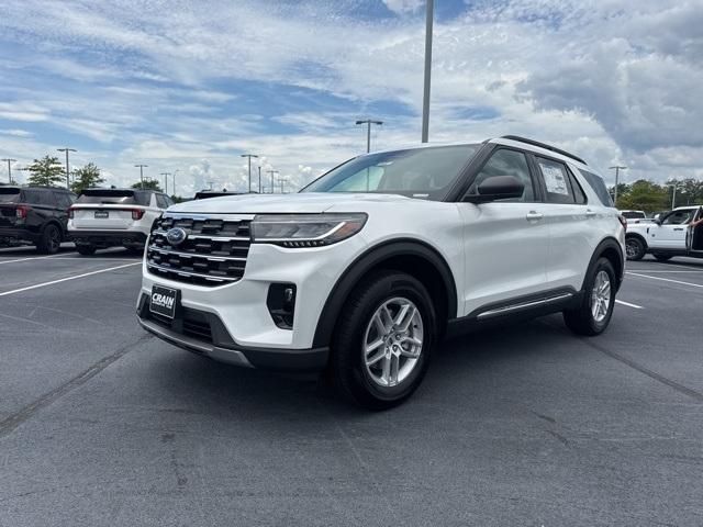 new 2025 Ford Explorer car, priced at $42,423