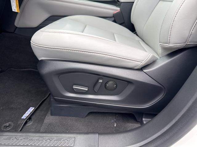 new 2025 Ford Explorer car, priced at $42,423