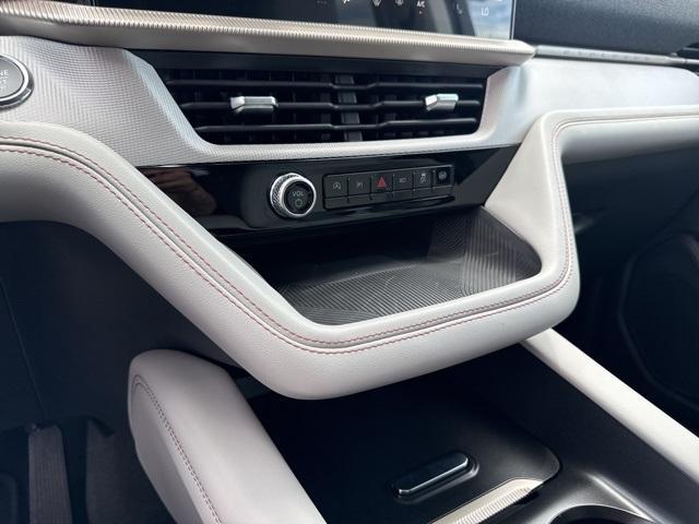 new 2025 Ford Explorer car, priced at $42,423