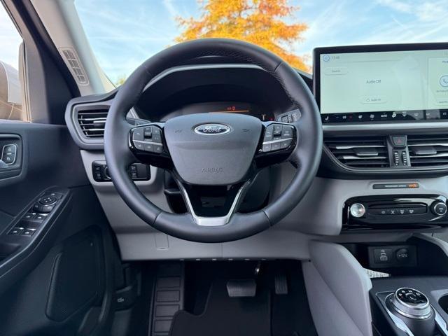 new 2025 Ford Escape car, priced at $40,729