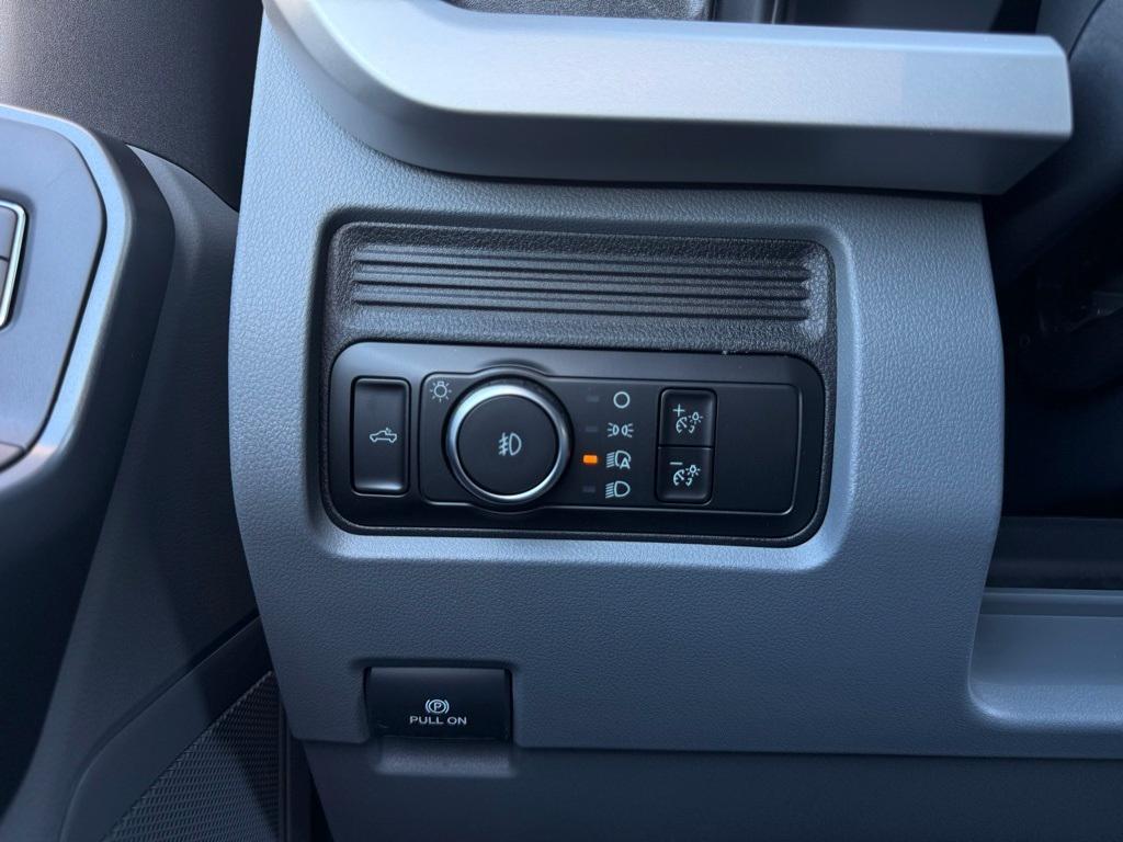 new 2026 Ford F-350 car, priced at $77,600