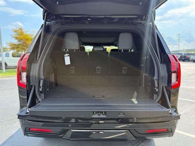 new 2025 Ford Expedition car, priced at $80,945