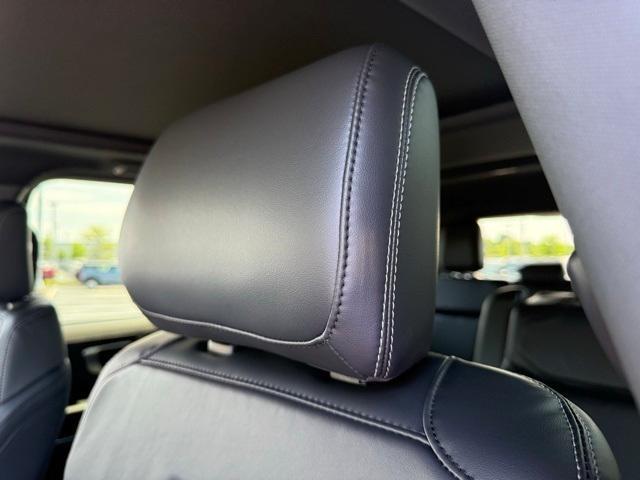 new 2025 Ford Expedition car, priced at $80,990