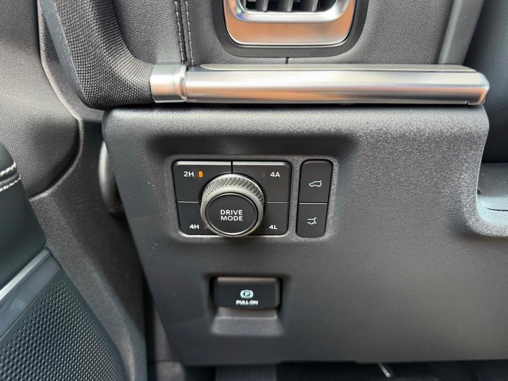 new 2025 Ford Expedition Max car, priced at $81,090