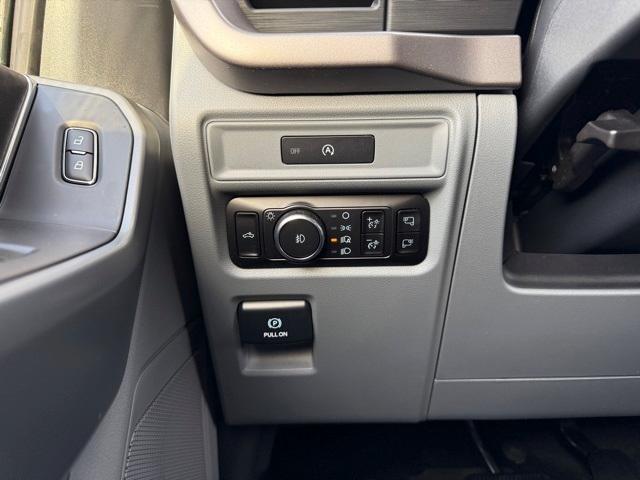 new 2025 Ford F-150 car, priced at $58,640