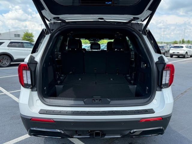 new 2025 Ford Explorer car, priced at $45,990