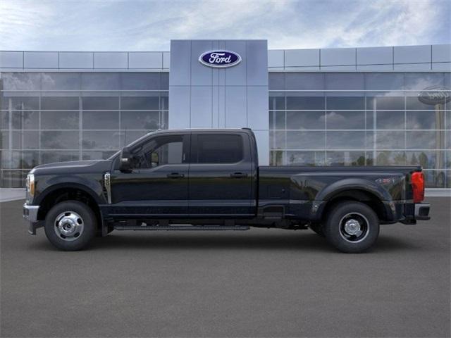 new 2025 Ford F-350 car, priced at $61,700