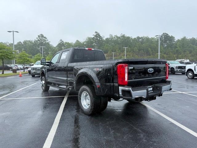 new 2025 Ford F-350 car, priced at $61,700