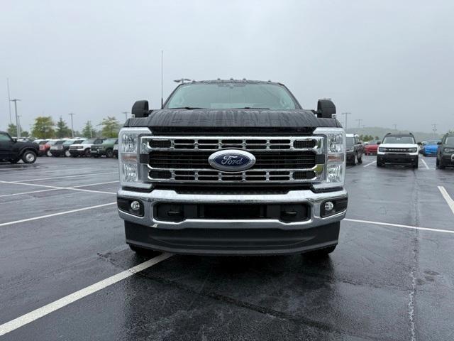new 2025 Ford F-350 car, priced at $61,700