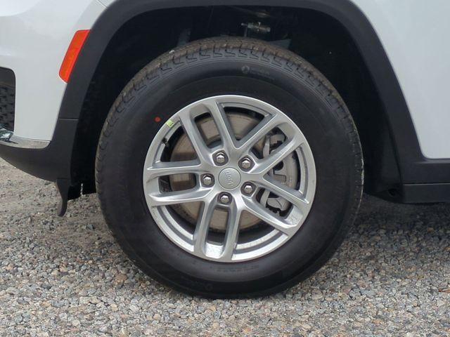 new 2025 Jeep Grand Cherokee L car, priced at $40,724
