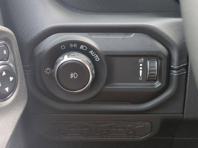 new 2025 Jeep Wrangler car