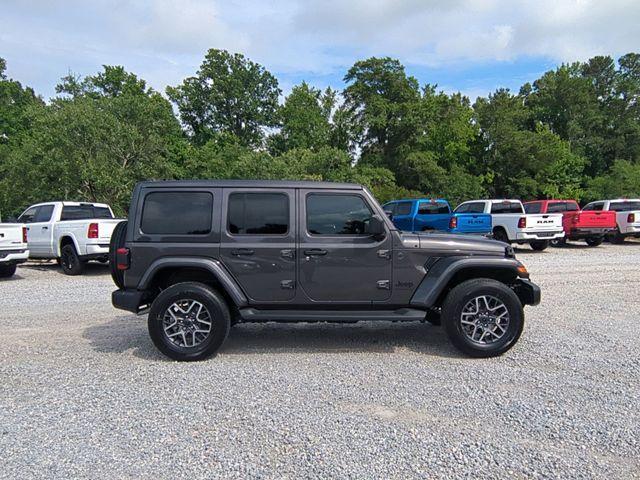 new 2025 Jeep Wrangler car