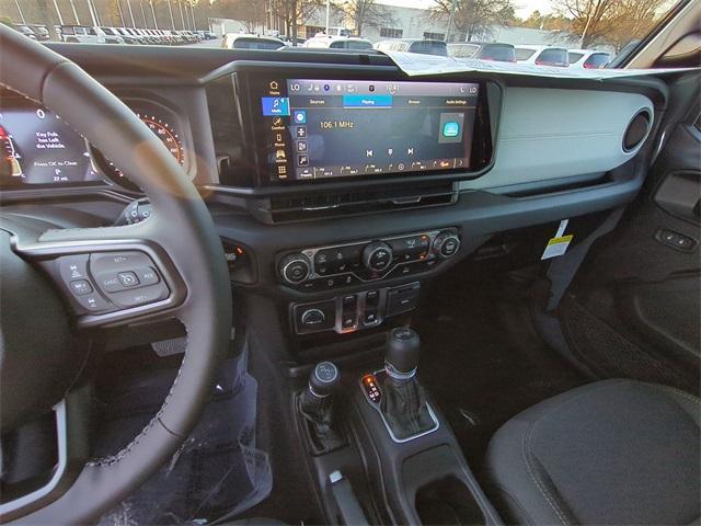 new 2025 Jeep Wrangler car, priced at $40,144