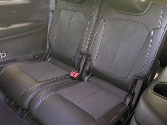 new 2025 Jeep Grand Cherokee L car, priced at $43,104