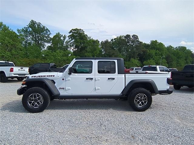 new 2025 Jeep Gladiator car, priced at $48,032