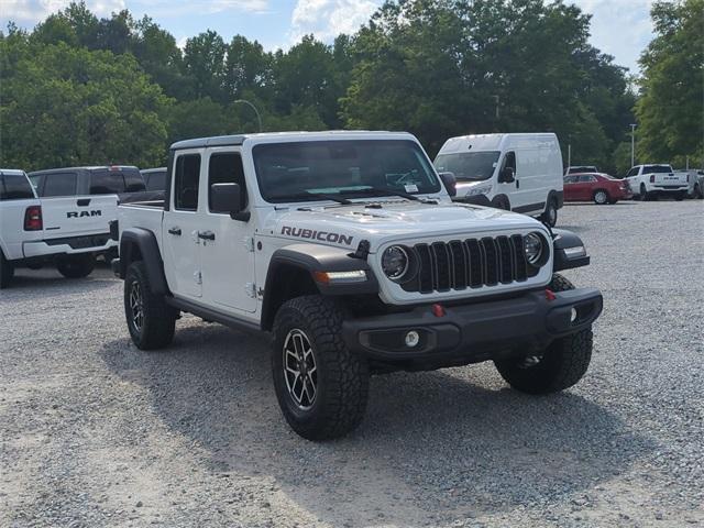 new 2025 Jeep Gladiator car, priced at $48,032