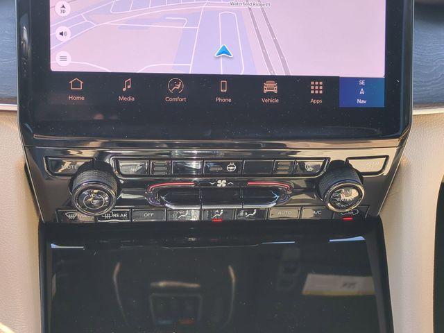new 2025 Jeep Grand Cherokee L car, priced at $44,224