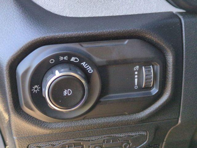 new 2025 Jeep Wrangler car, priced at $47,628