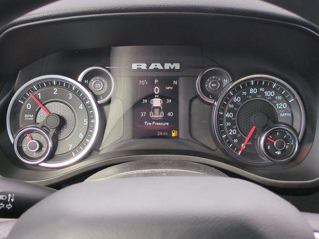 new 2025 Ram 1500 car, priced at $41,353