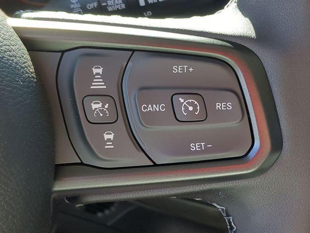 new 2025 Jeep Wrangler car, priced at $43,234