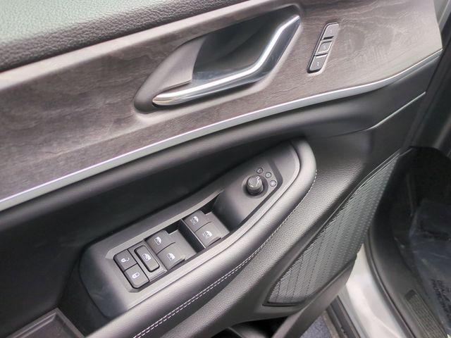 new 2025 Jeep Grand Cherokee car, priced at $41,456