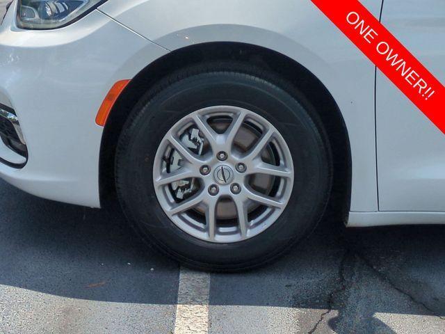 used 2023 Chrysler Pacifica car, priced at $23,791