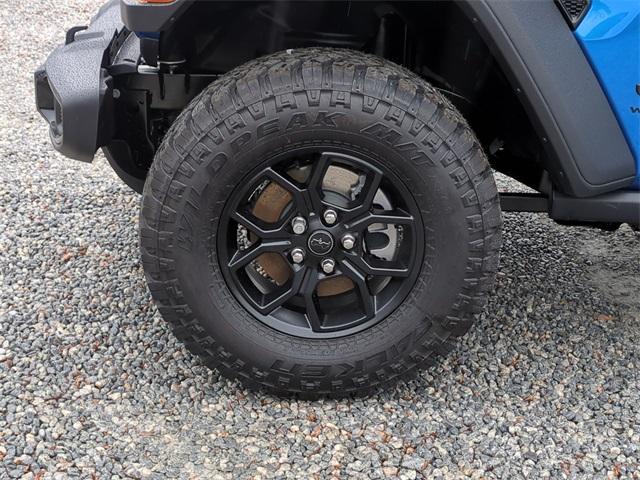 new 2025 Jeep Wrangler car, priced at $47,617