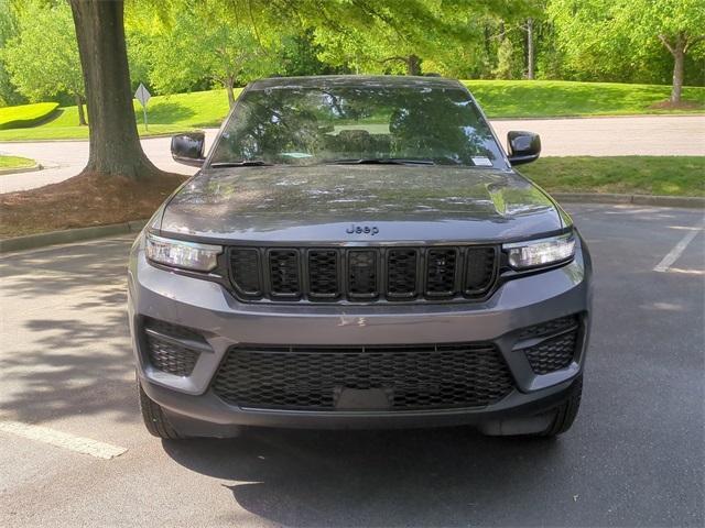 new 2025 Jeep Grand Cherokee car, priced at $45,045