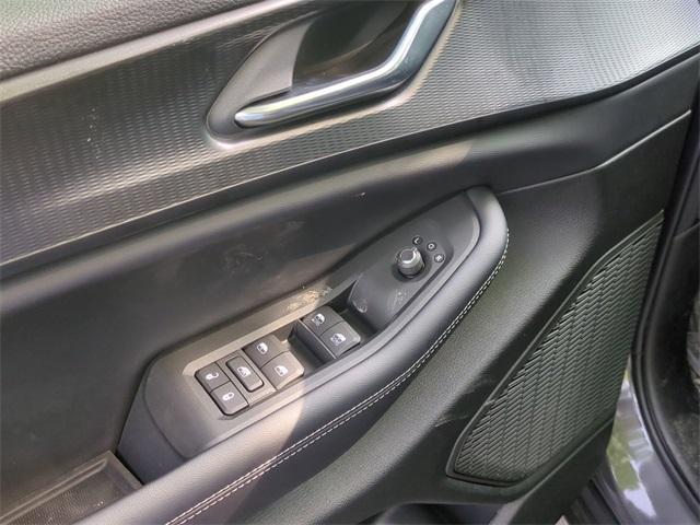 new 2025 Jeep Grand Cherokee car, priced at $45,045