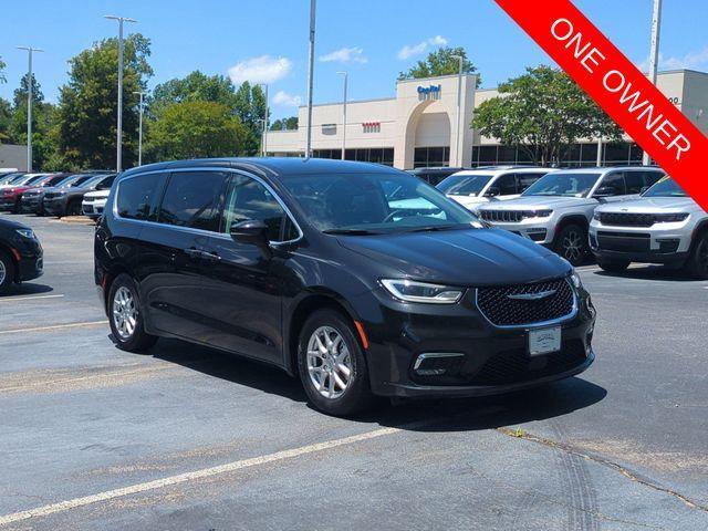 used 2023 Chrysler Pacifica car, priced at $23,542