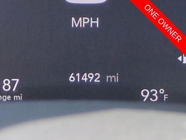 used 2023 Chrysler Pacifica car, priced at $23,542