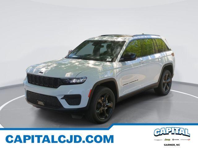 new 2025 Jeep Grand Cherokee car, priced at $41,376