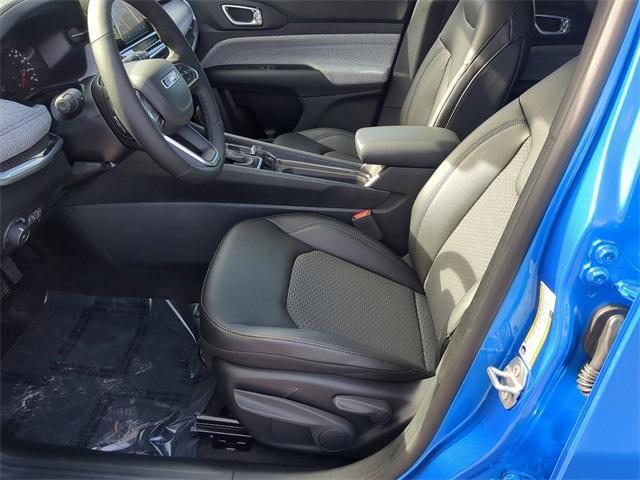 new 2025 Jeep Compass car, priced at $25,234