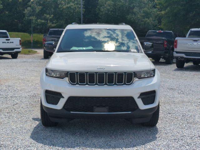new 2025 Jeep Grand Cherokee car, priced at $37,261