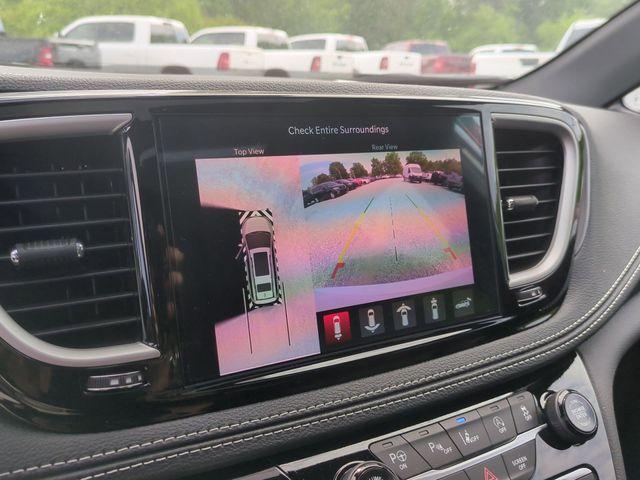 new 2025 Chrysler Pacifica car, priced at $43,377