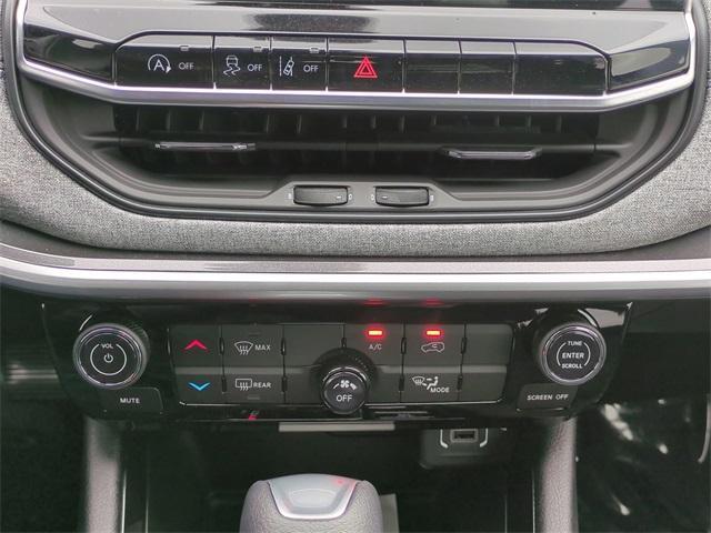 new 2024 Jeep Compass car, priced at $24,995