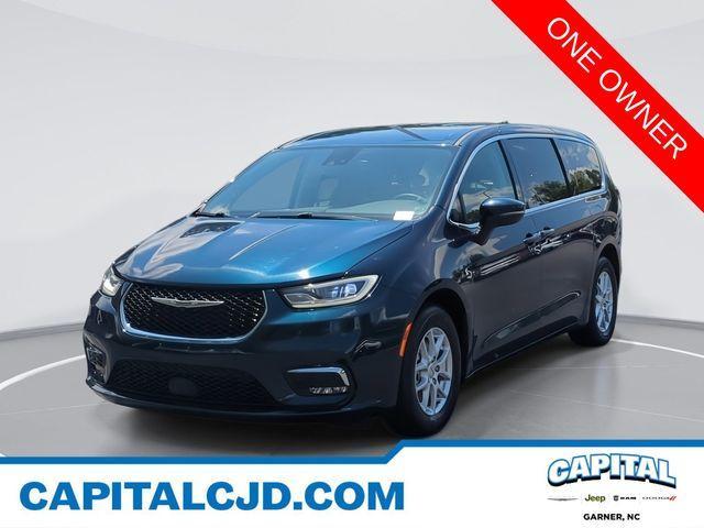 used 2023 Chrysler Pacifica car, priced at $23,522
