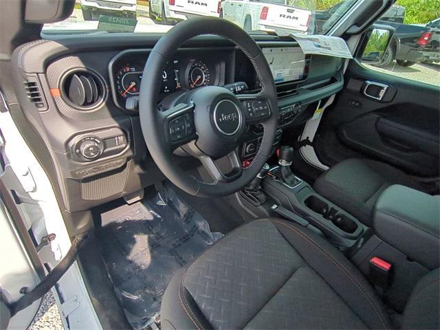 new 2025 Jeep Gladiator car, priced at $48,165