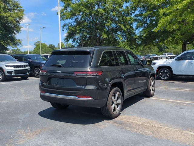 new 2025 Jeep Grand Cherokee car, priced at $48,772