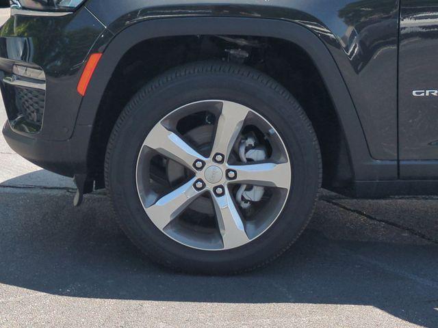 new 2025 Jeep Grand Cherokee car, priced at $48,772