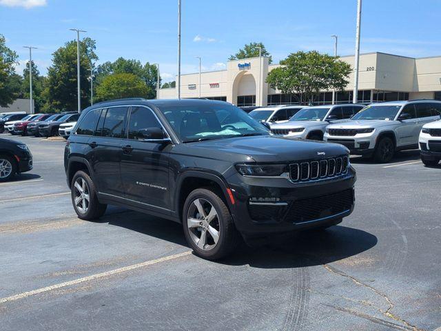 new 2025 Jeep Grand Cherokee car, priced at $48,772