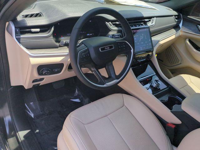 new 2025 Jeep Grand Cherokee car, priced at $48,772
