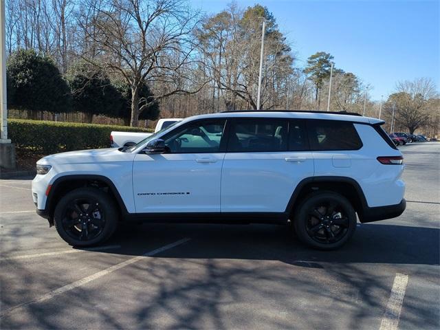 new 2025 Jeep Grand Cherokee L car, priced at $47,922